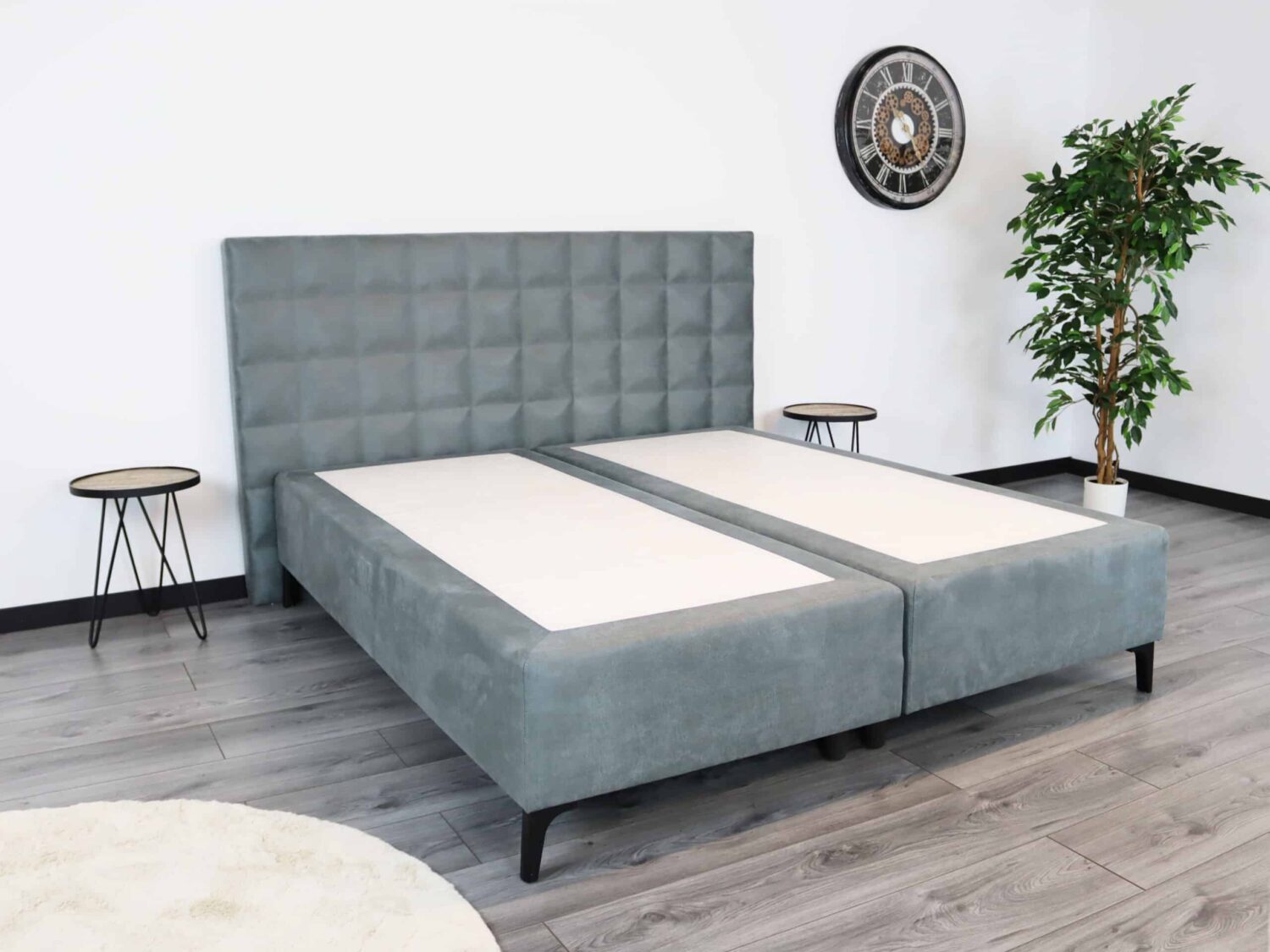 Boxspring leer onderstel
