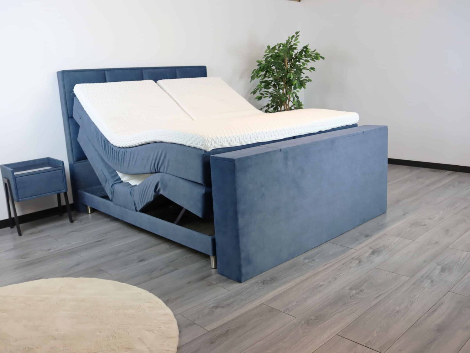 Boxspring met televisie lift