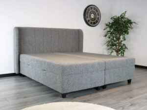 Bed met opbergruimte